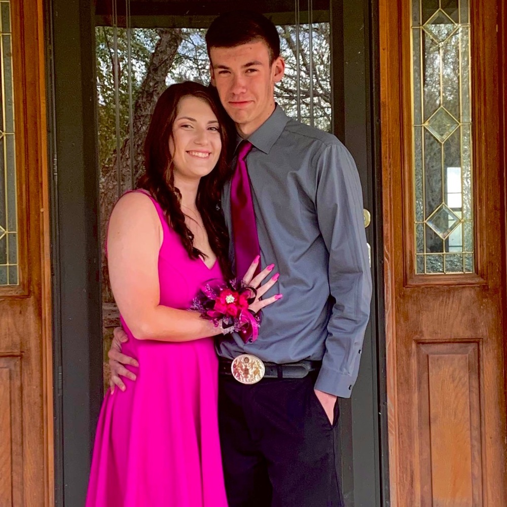 Lulu’s hot pink dress